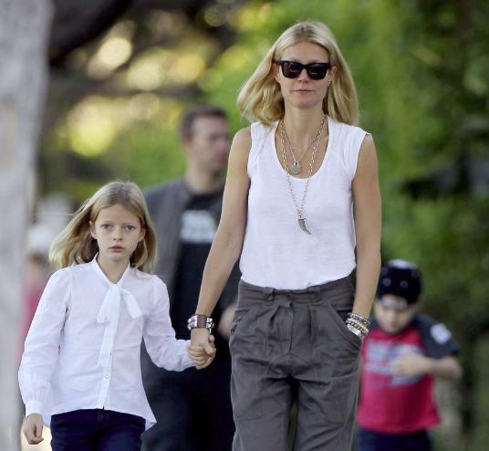 GWYNETH PALTROW AND APPLE MARTIN